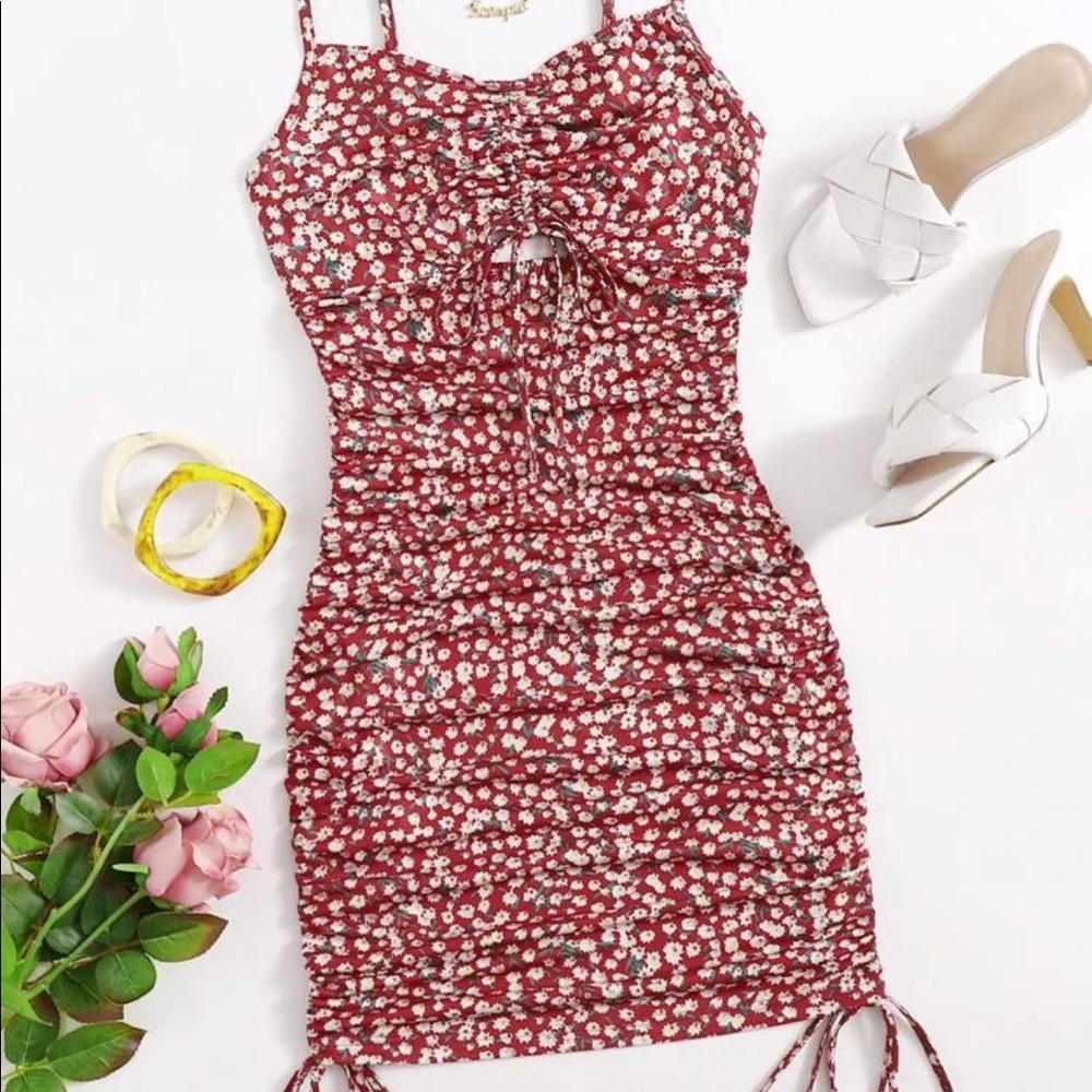 floral body tight dress !